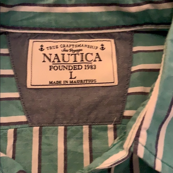 Men’s button down - Picture 2 of 3